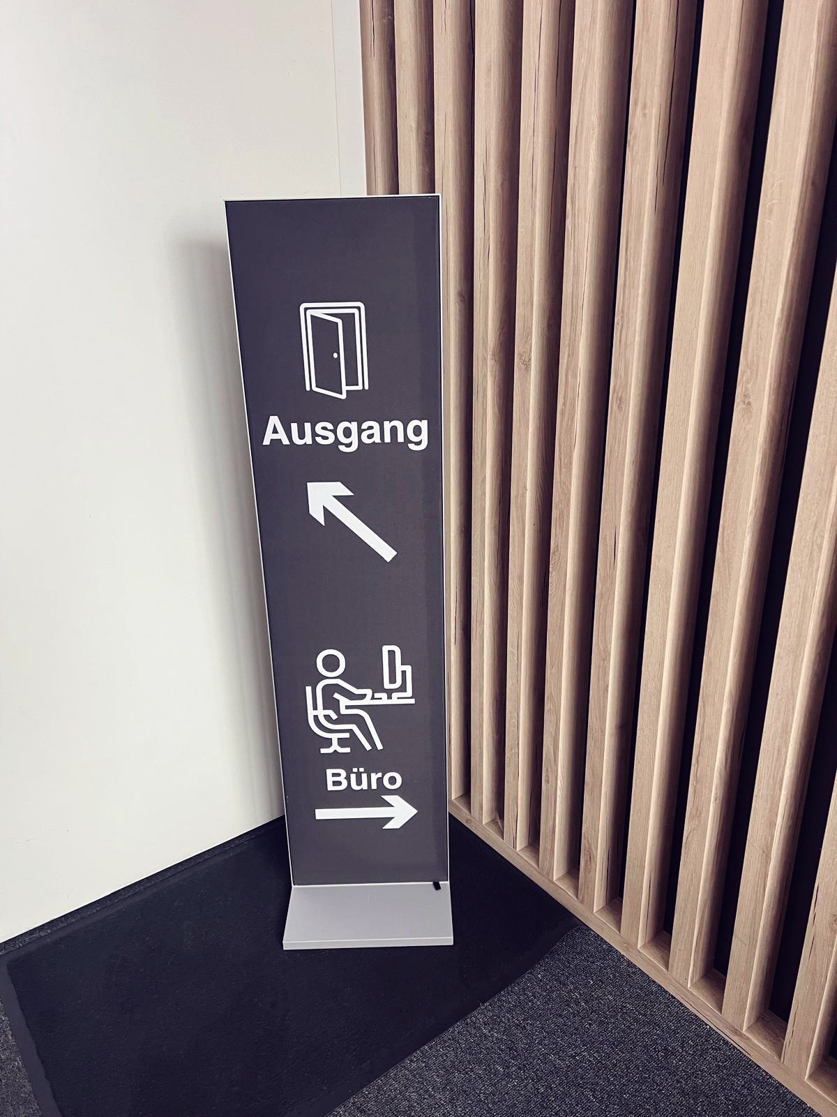 Wegeleitsystem mit Richtungsangabe – Weitere Projekte